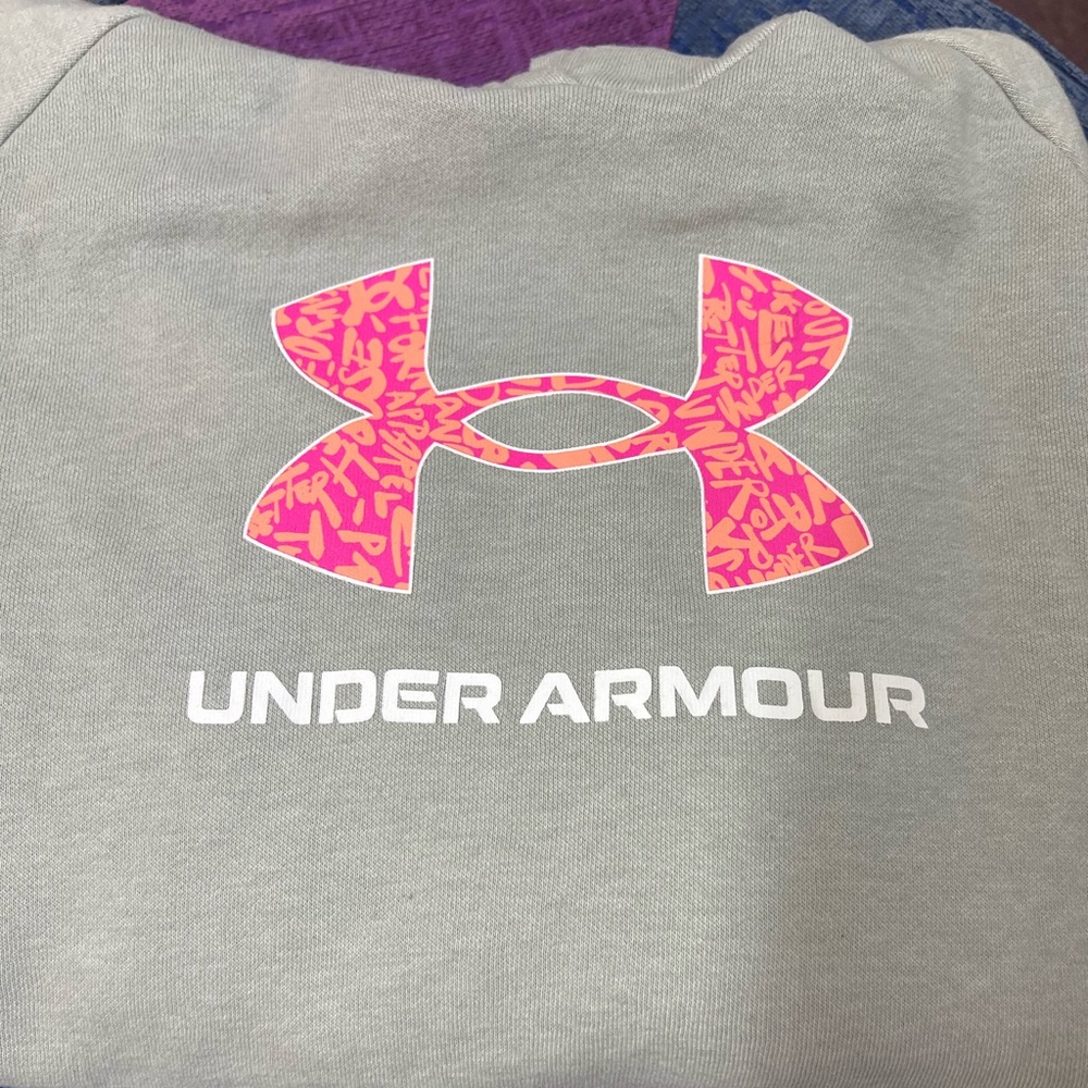 Youth XL under armour sweatshirt